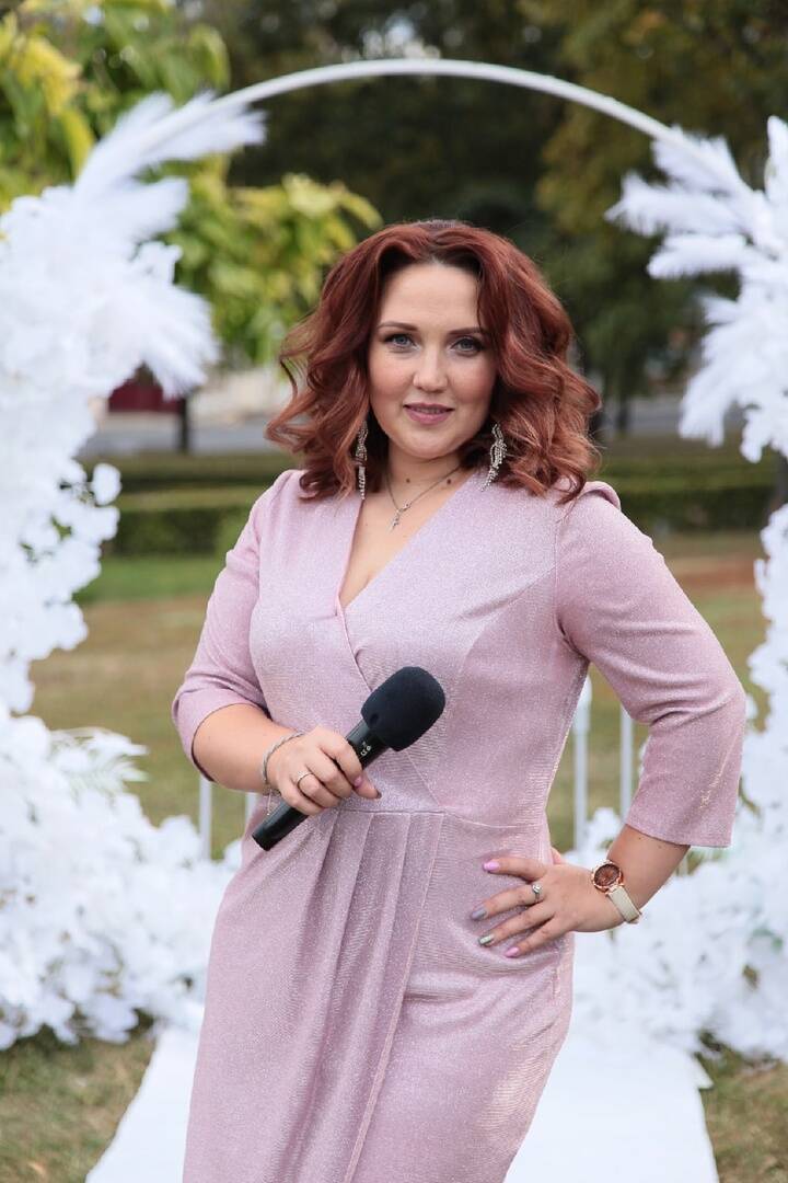 Ведущая и организатор праздничных мероприятий