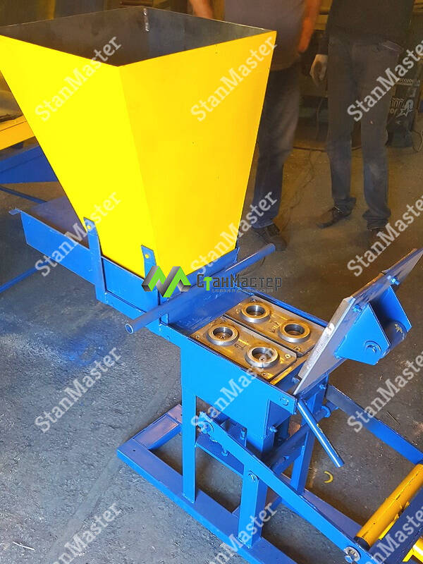 Станок для лего кирпича ЛК-2 в Москве фото 2 Услуги Москва