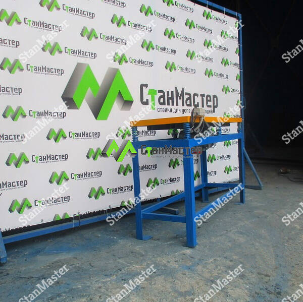 Вибростол для производства тротуарной плитки и блоков 1370×440 в Москве фото 5 Услуги Москва