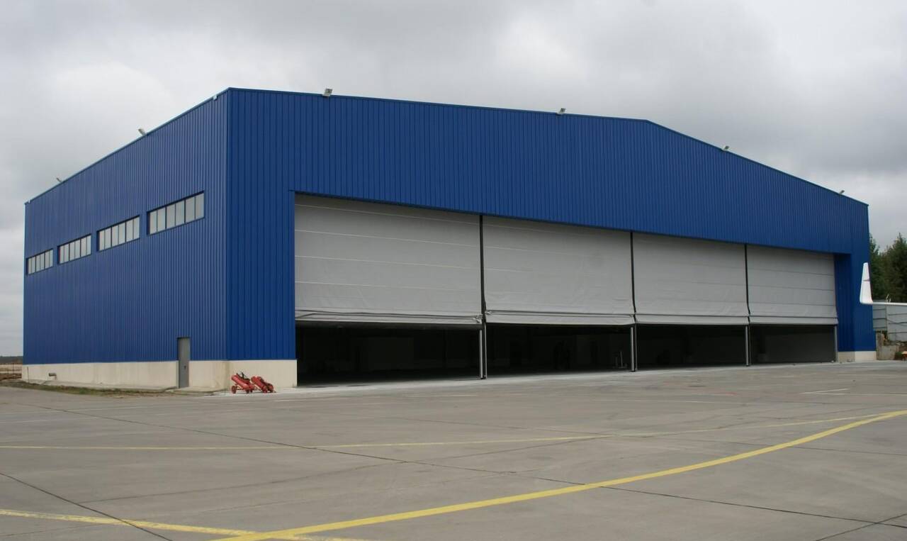 Быстровозводимые склады, ангары из сэндвич-панелей в Москве фото 1 Услуги Москва