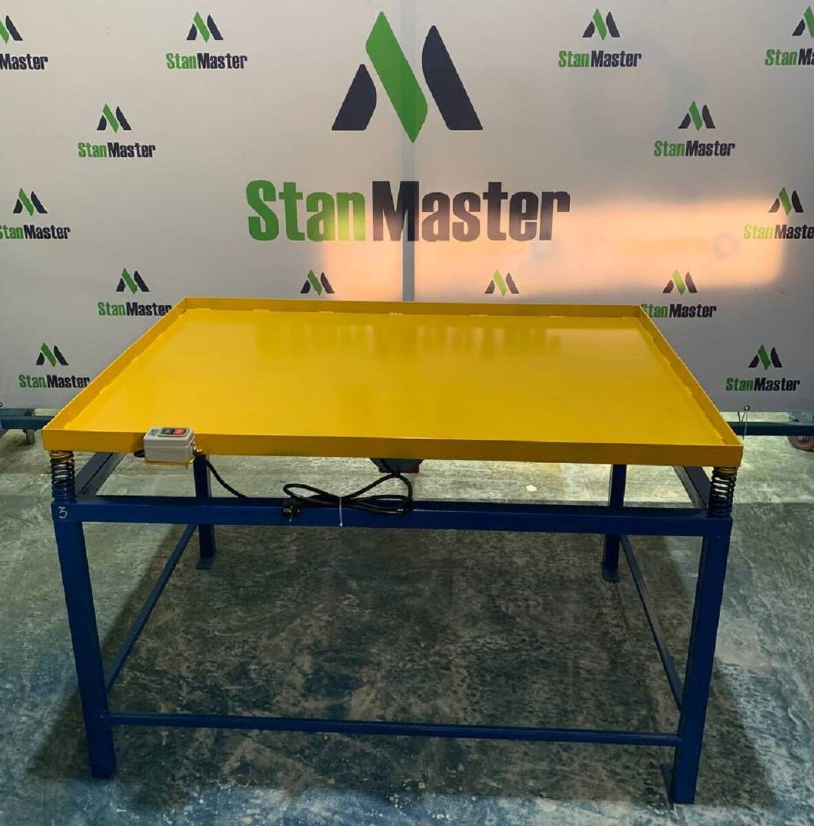 Промышленный вибростол для тротуарной плитки 1300×1000 в Воронеже фото 1 Услуги Воронеж