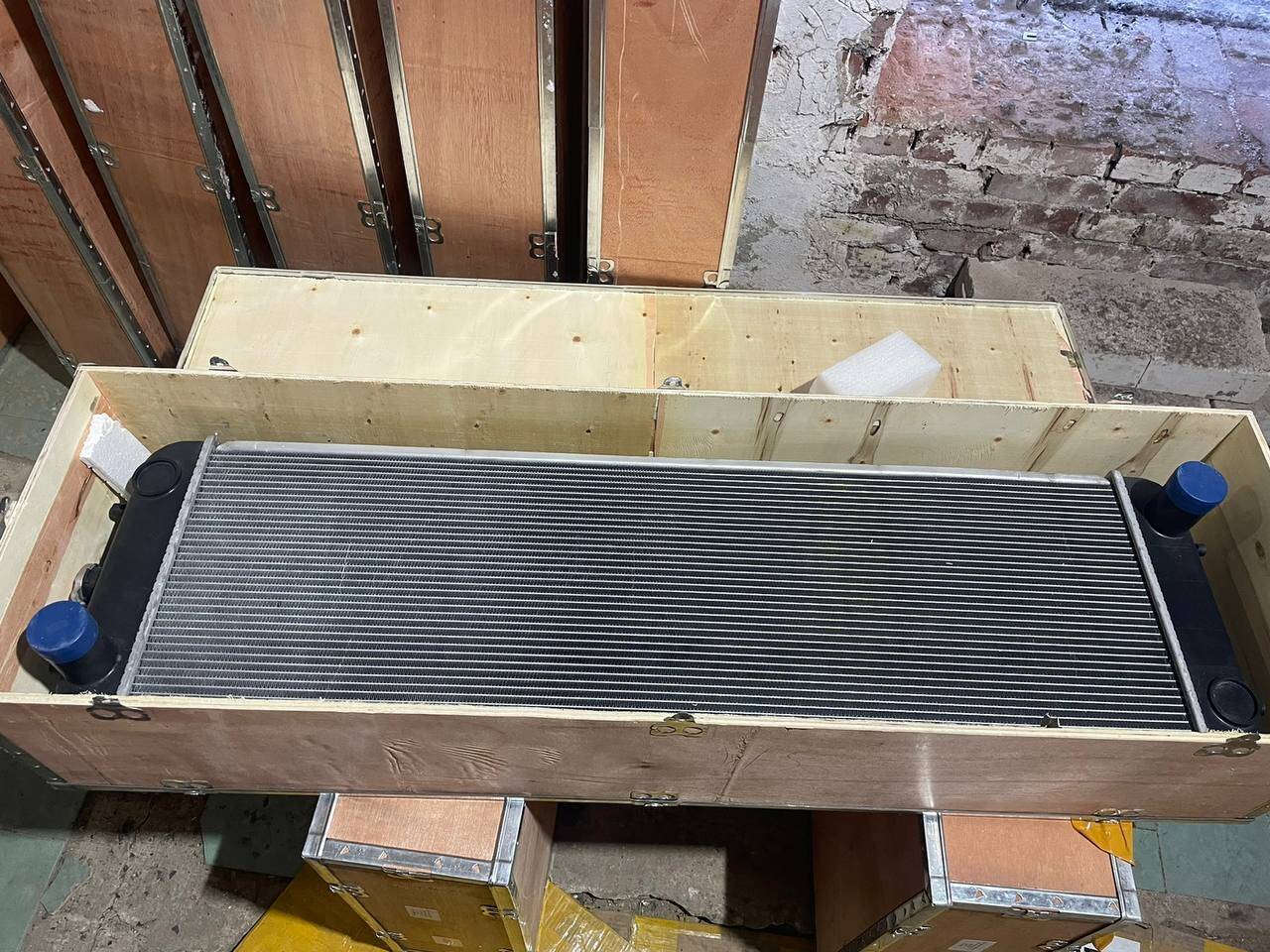 "Радиатор охлаждения водяной XB00002521 Hitachi " в Екатеринбурге фото 1 Транспорт Екатеринбург "Радиатор охлаждения водяной XB00002521 Hitachi " в Екатеринбурге фото 1 Транспорт Екатеринбург