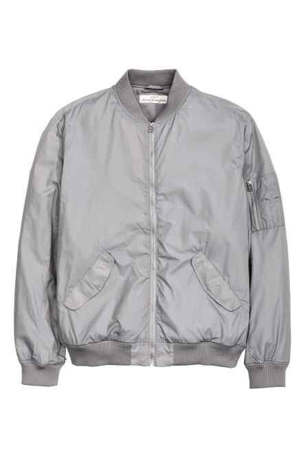 продам новую мужскую ветровку 50/170 хлопок 100% цвет хаки