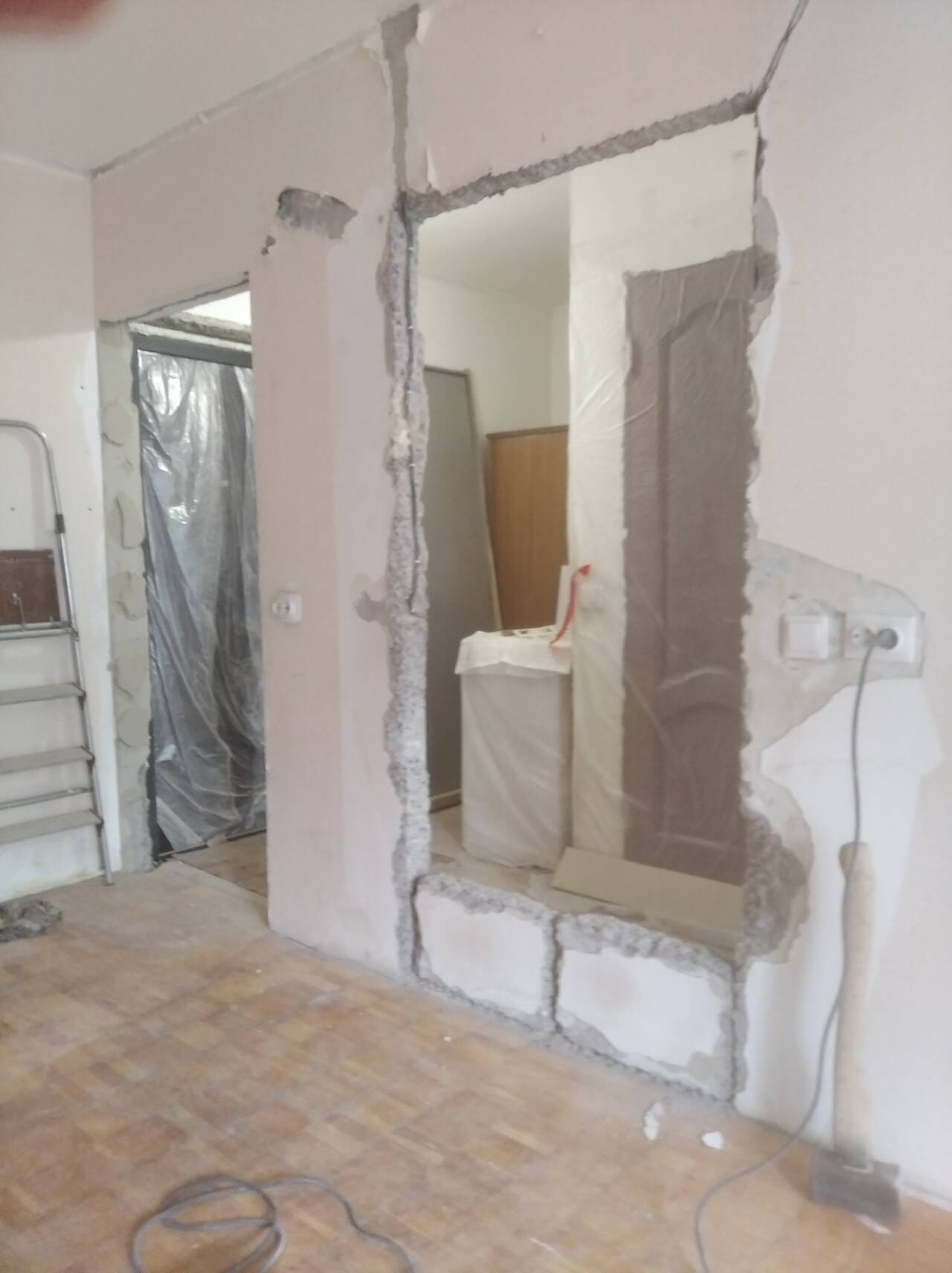 Демонтажные работы в Красноярске фото 2 Услуги Красноярск