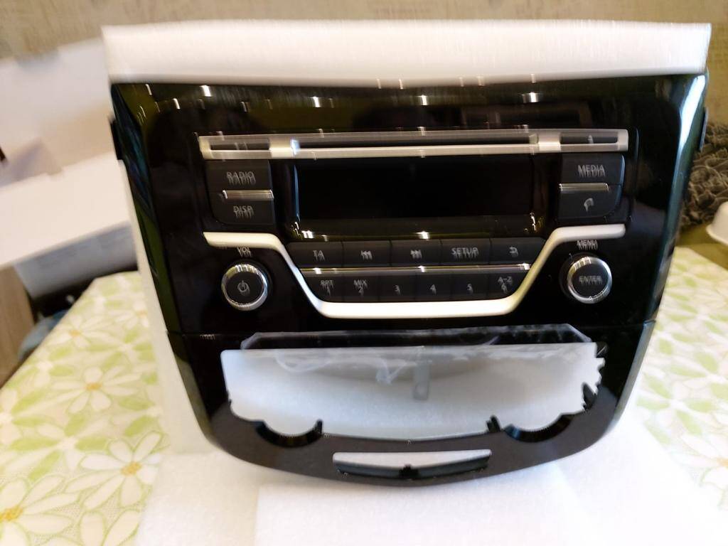 Новая штатная автомагнитола на Nissan X-Trail T32 в Москве фото 1 Транспорт Москва