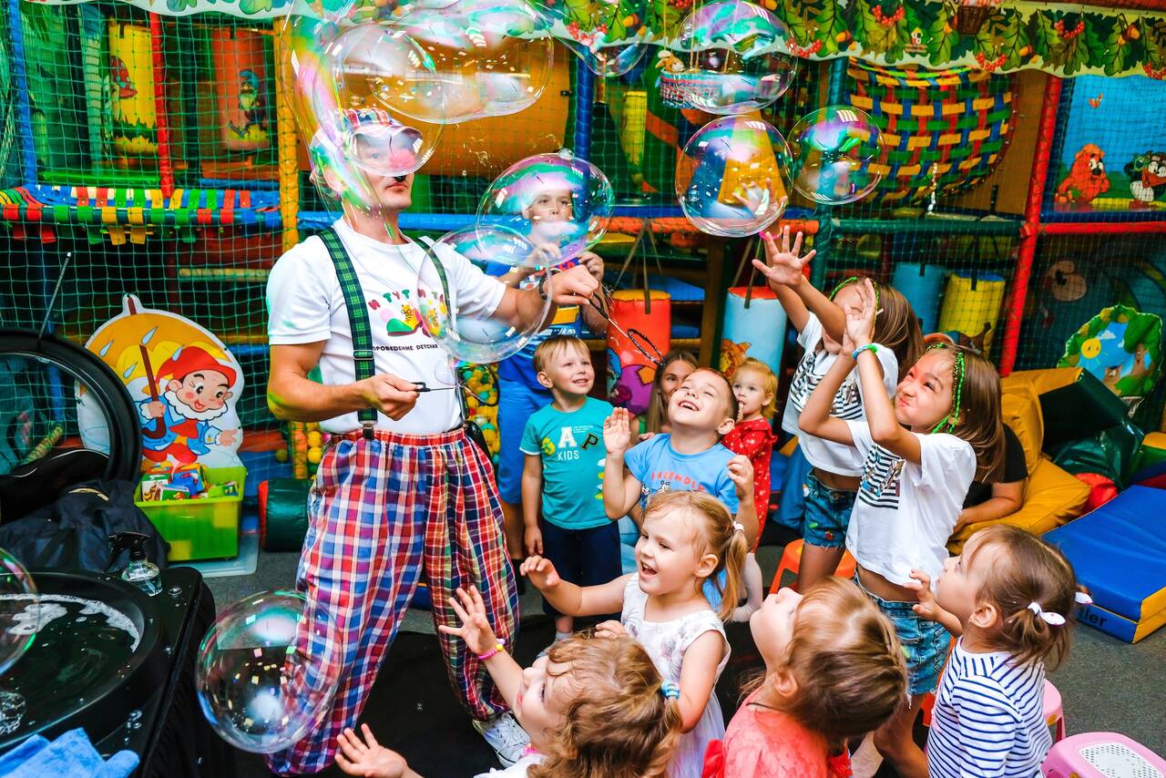 Шоу мыльных пузырей в Омске фото 3 Услуги Омск Шоу мыльных пузырей в Омске фото 3 Услуги Омск