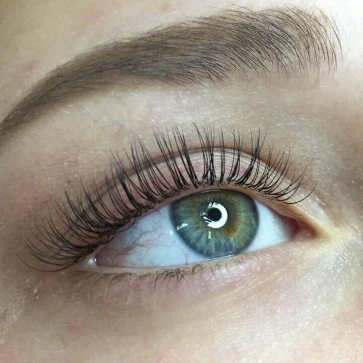 Приглашаю Вас на процедуру наращивание ресниц 