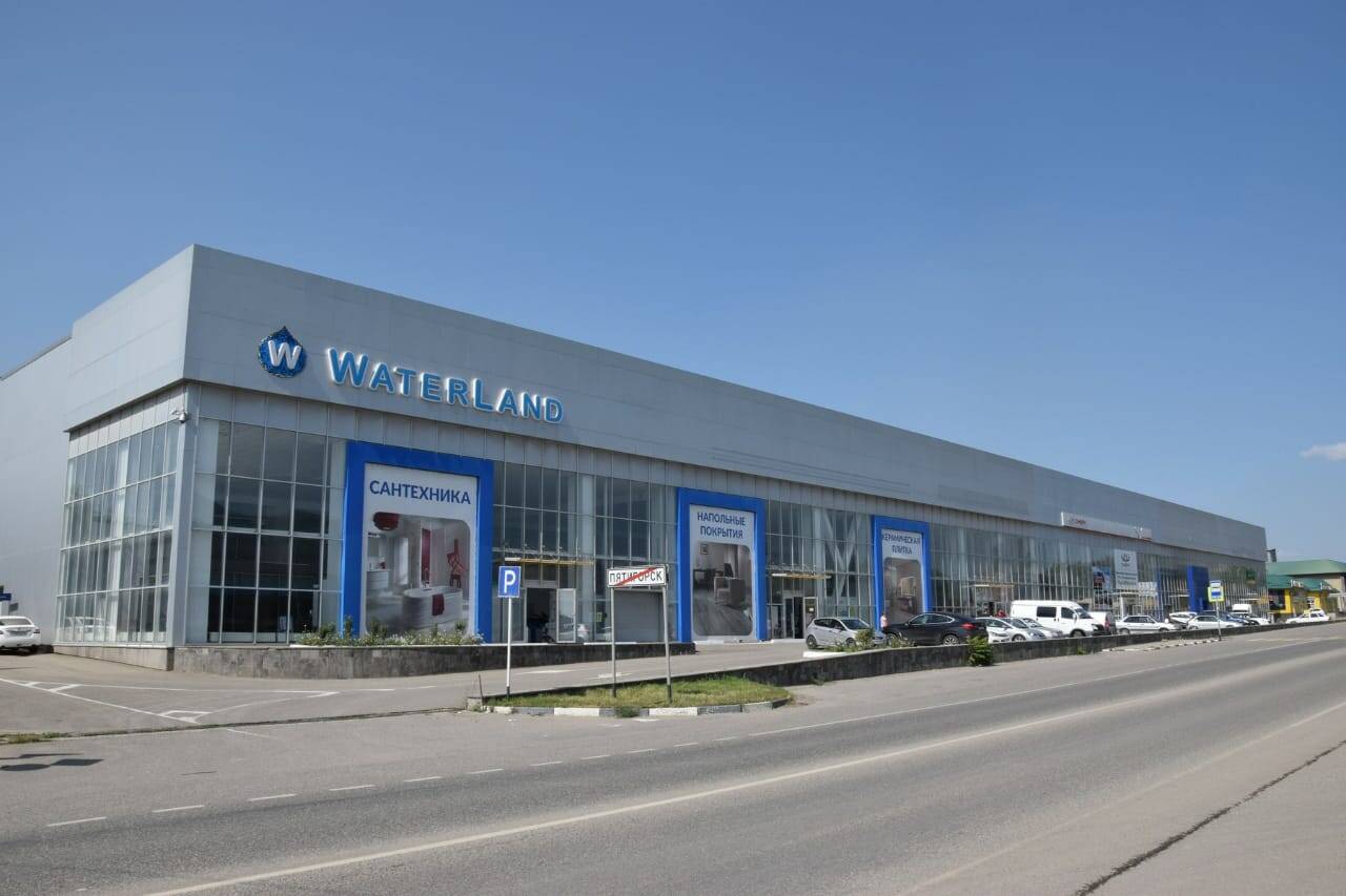 Продам помещение пл. 5075 м, 59 сот., Пятигорск, Черкесское шоссе 45а.