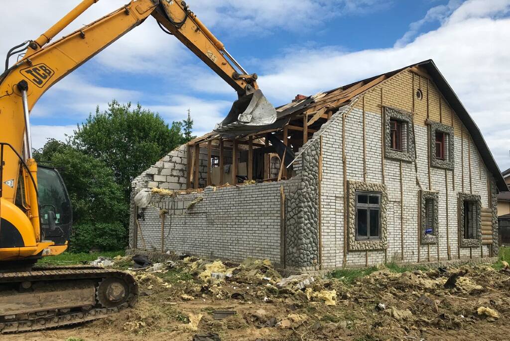 Снос и вывоз зданий и сооружений