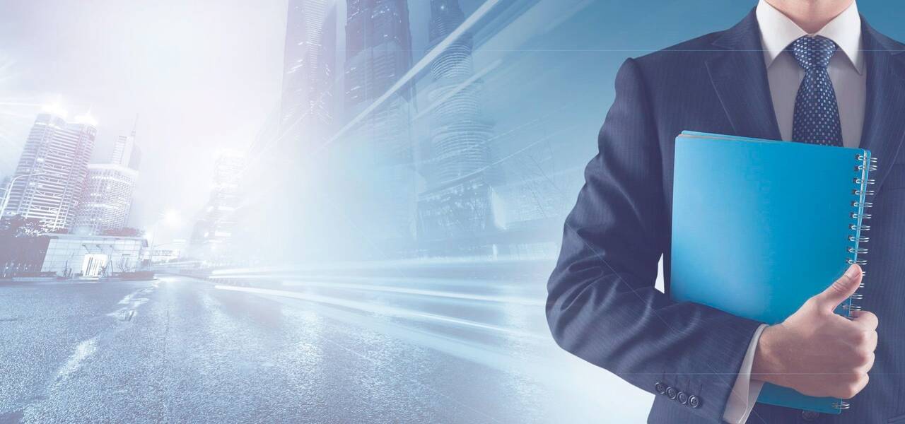 Помощник по работе с клиентами