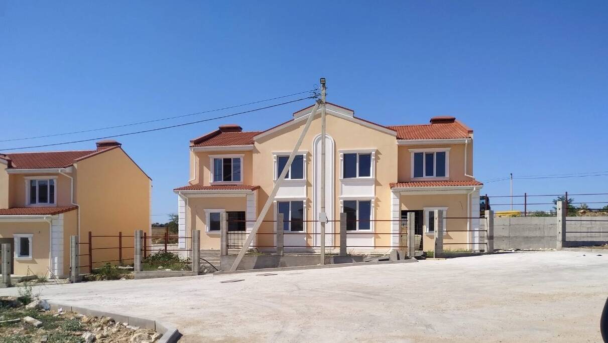 Таунхаус 140 м² на участке 3 сот.