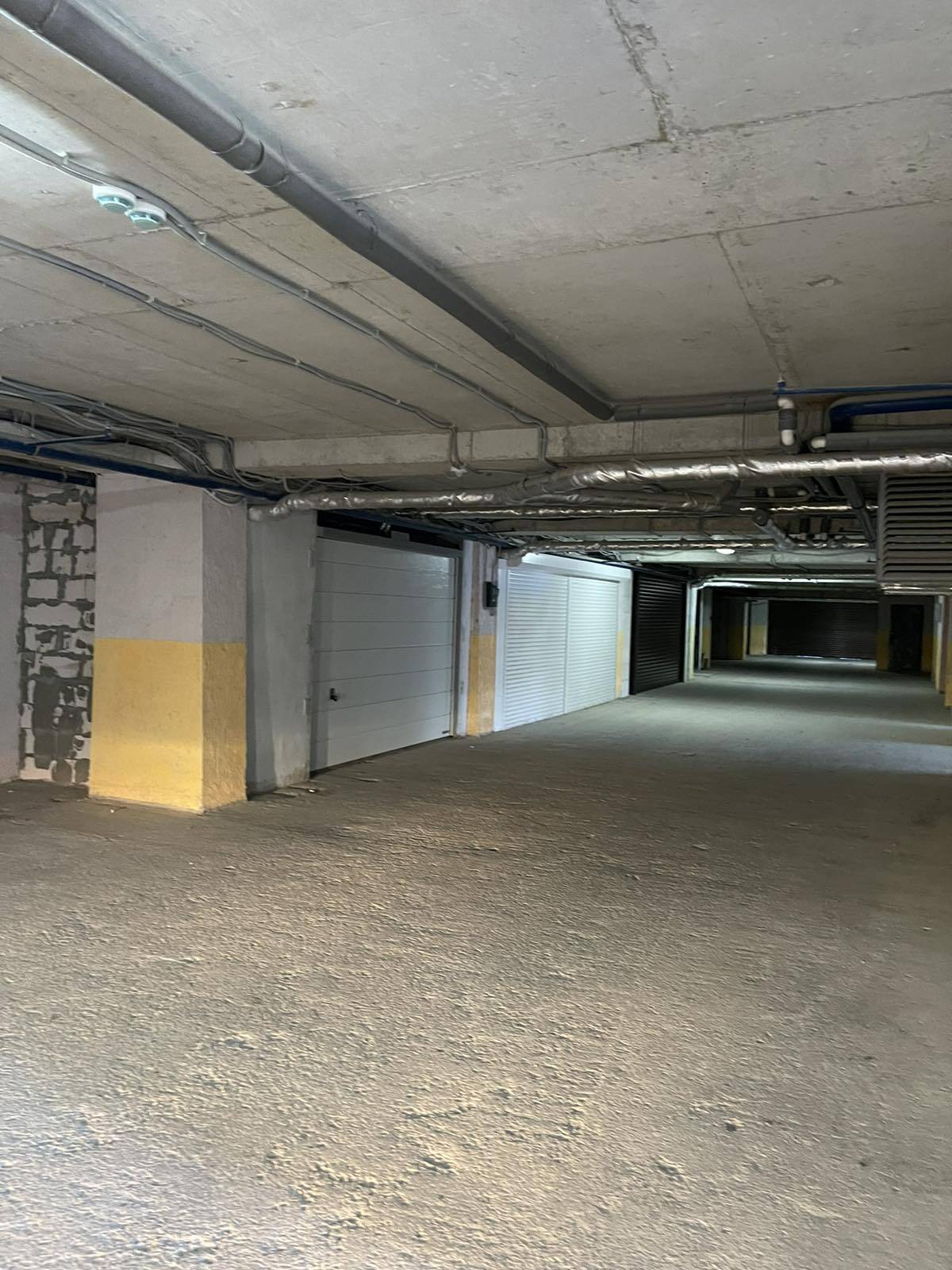 Машиноместо, 18 м², ул. Репина 1Б/2