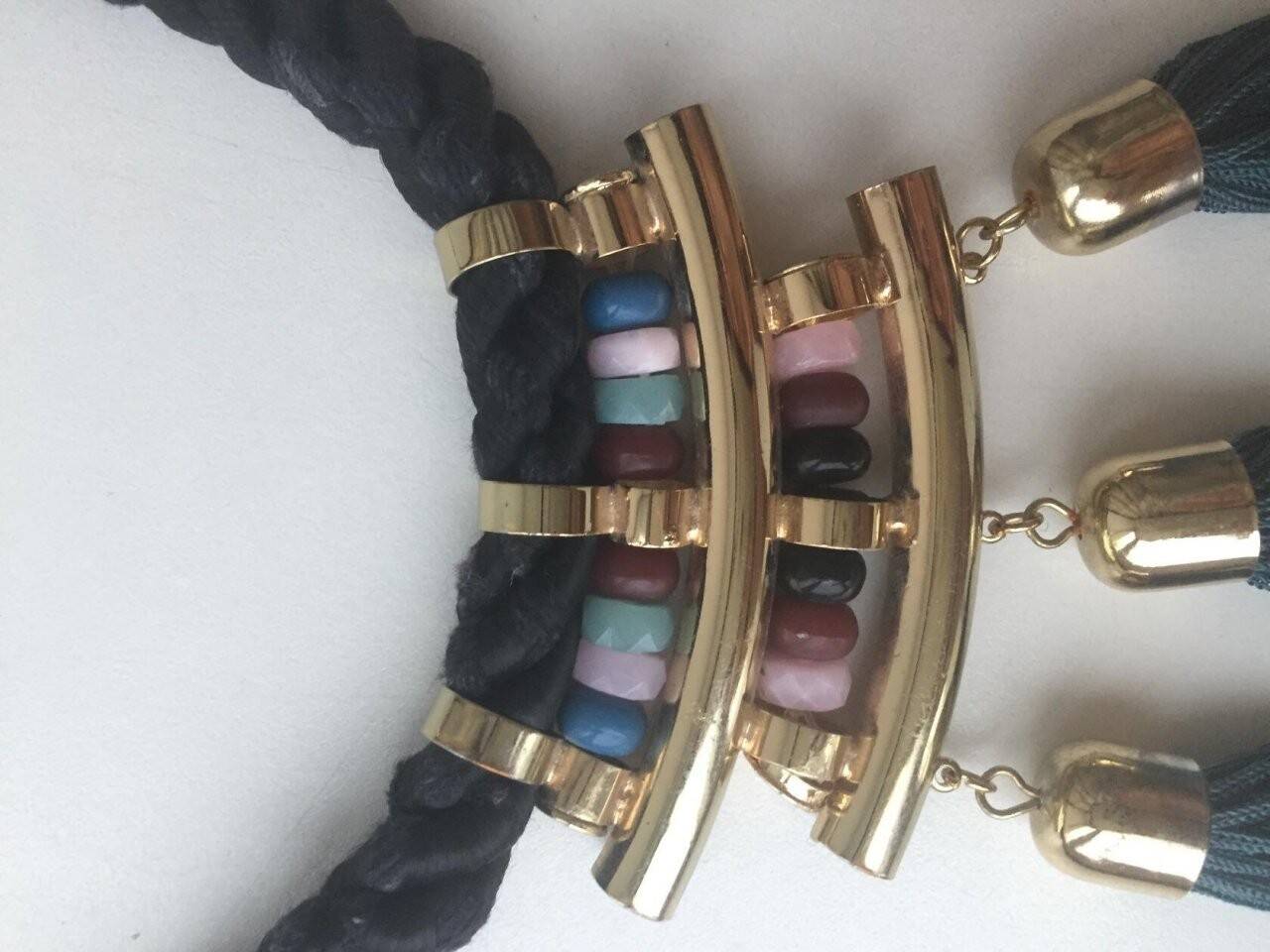 Колье бижутерия камни разноцветные темно зеленое шнур украшение аксессуар подарок подарки мода стиль в Москве фото 2 Личные вещи Москва Колье бижутерия камни разноцветные темно зеленое шнур украшение аксессуар подарок подарки мода стиль в Москве фото 2 Личные вещи Москва