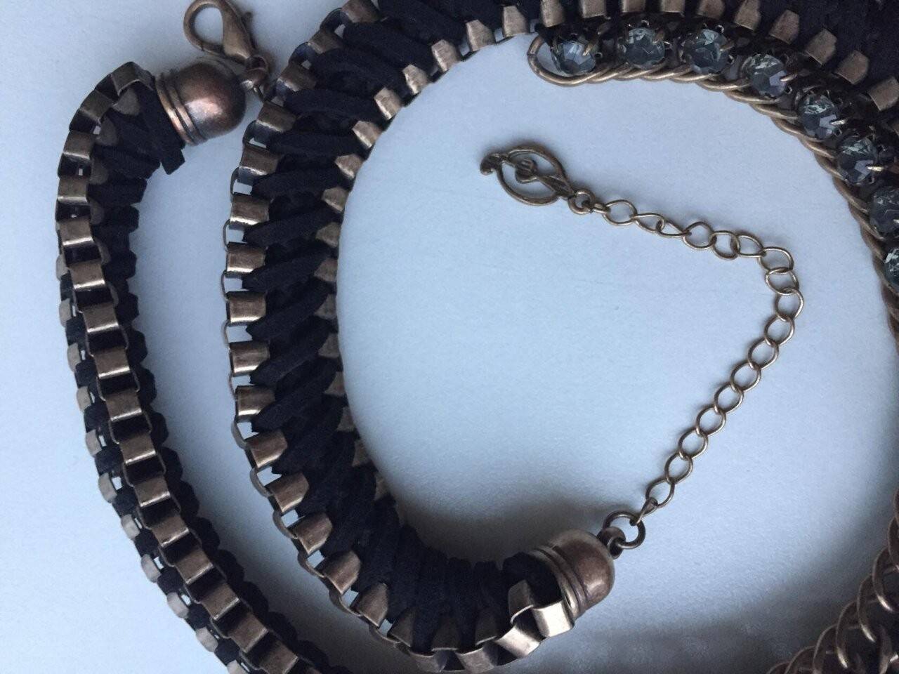 Колье бижутерия стразы сваровски замша металл бронза украшение swarovski кристаллы камни подарок под в Москве фото 3 Личные вещи Москва Колье бижутерия стразы сваровски замша металл бронза украшение swarovski кристаллы камни подарок под в Москве фото 3 Личные вещи Москва