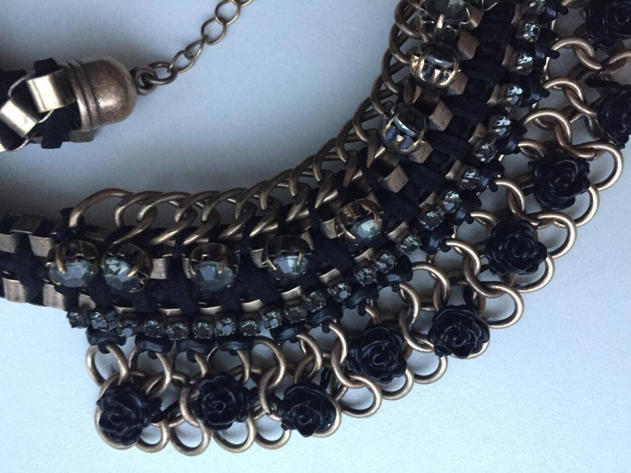 Колье бижутерия стразы сваровски замша металл бронза украшение swarovski кристаллы камни подарок под в Москве фото 2 Личные вещи Москва Колье бижутерия стразы сваровски замша металл бронза украшение swarovski кристаллы камни подарок под в Москве фото 2 Личные вещи Москва