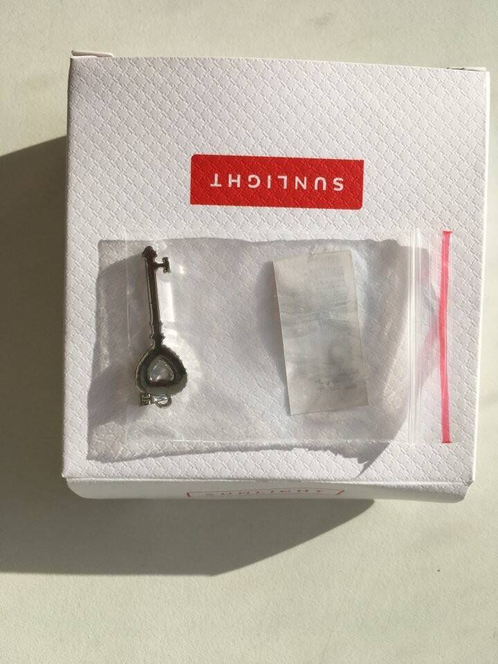 Кулон ключ sunlight подвеска новая бижутерия украшения женский черный лак покрытие 2 штуки в Москве фото 3 Личные вещи Москва Кулон ключ sunlight подвеска новая бижутерия украшения женский черный лак покрытие 2 штуки в Москве фото 3 Личные вещи Москва