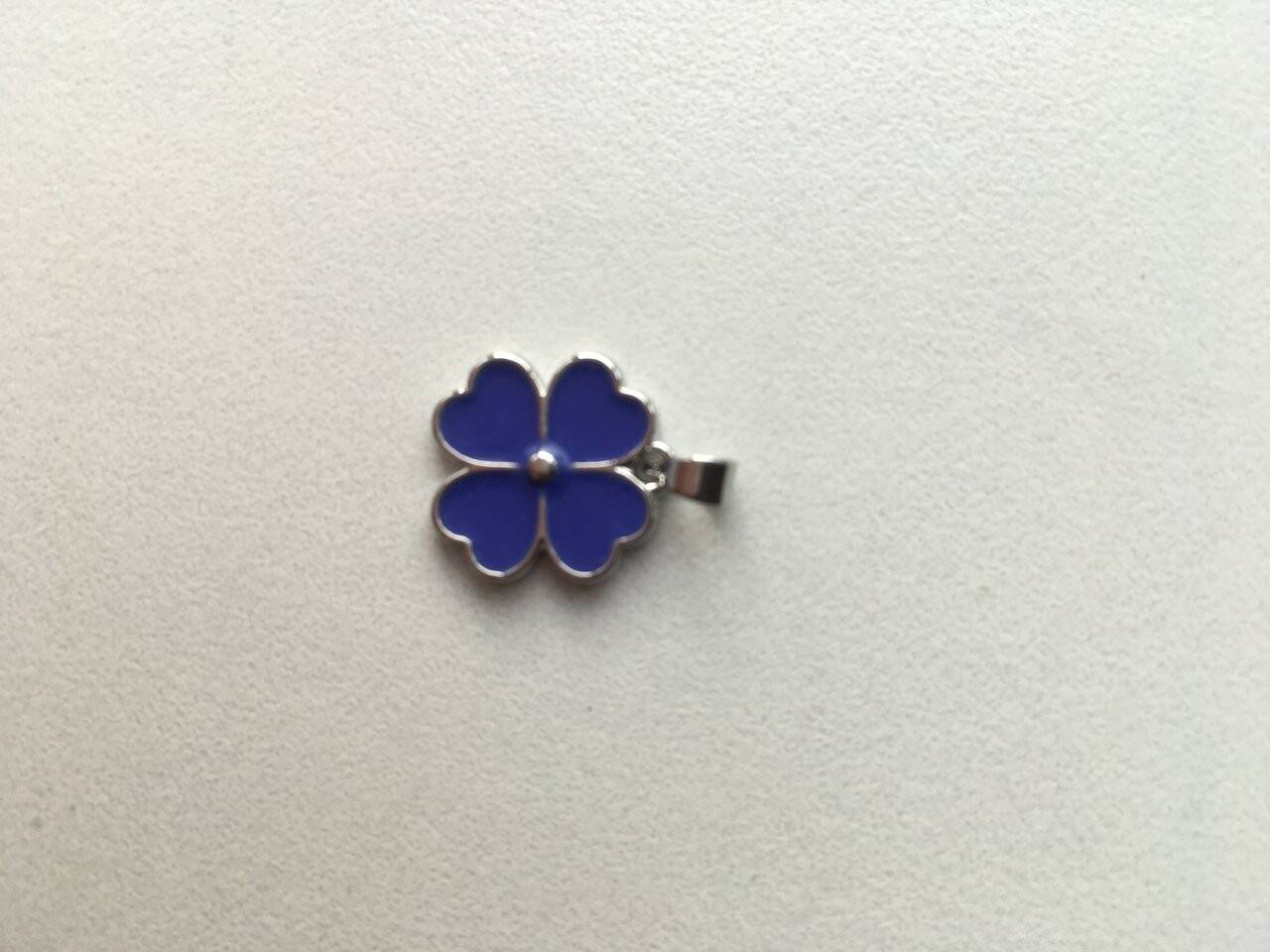 Кулон подвеска цветок новая sunlight фиолетовые сиреневое покрытие лак бижутерия украшение в Москве фото 2 Личные вещи Москва Кулон подвеска цветок новая sunlight фиолетовые сиреневое покрытие лак бижутерия украшение в Москве фото 2 Личные вещи Москва