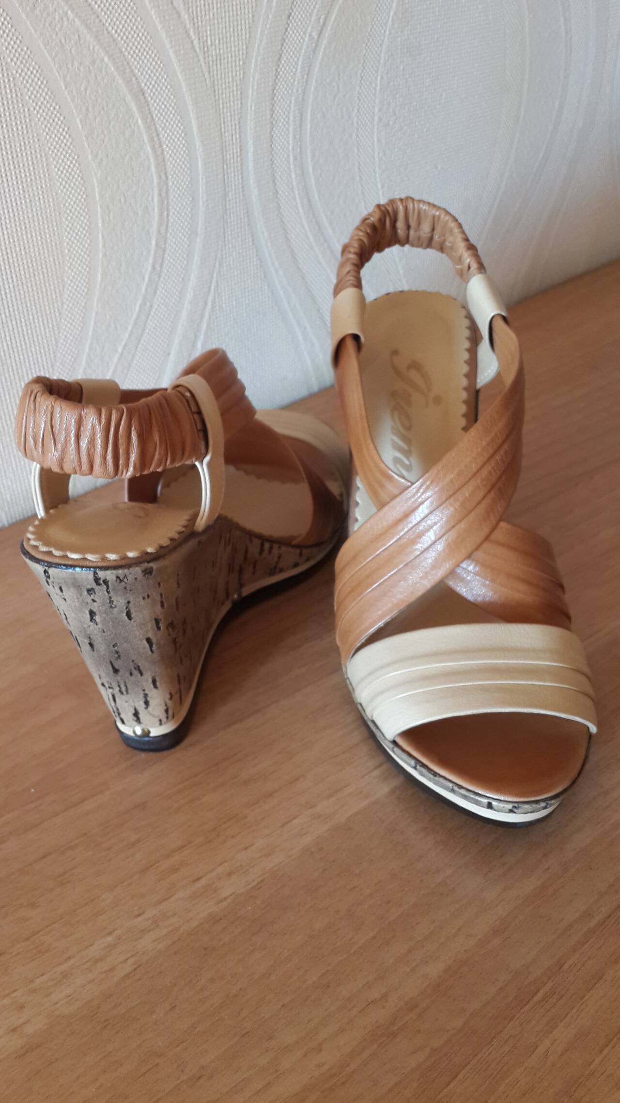 Босоножки . Р. 36 в Москве фото 1 Личные вещи Москва Босоножки . Р. 36 в Москве фото 1 Личные вещи Москва