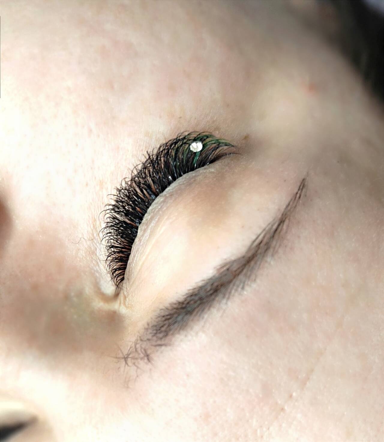 Наращивание и ламинирование ресниц