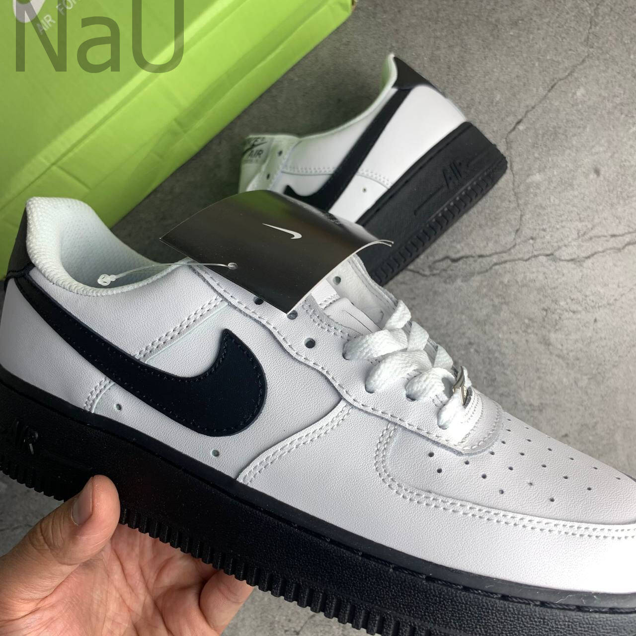 Официальный магазин кроссовок в Москве фото 1 Личные вещи Москва Официальный магазин кроссовок в Москве фото 1 Личные вещи Москва