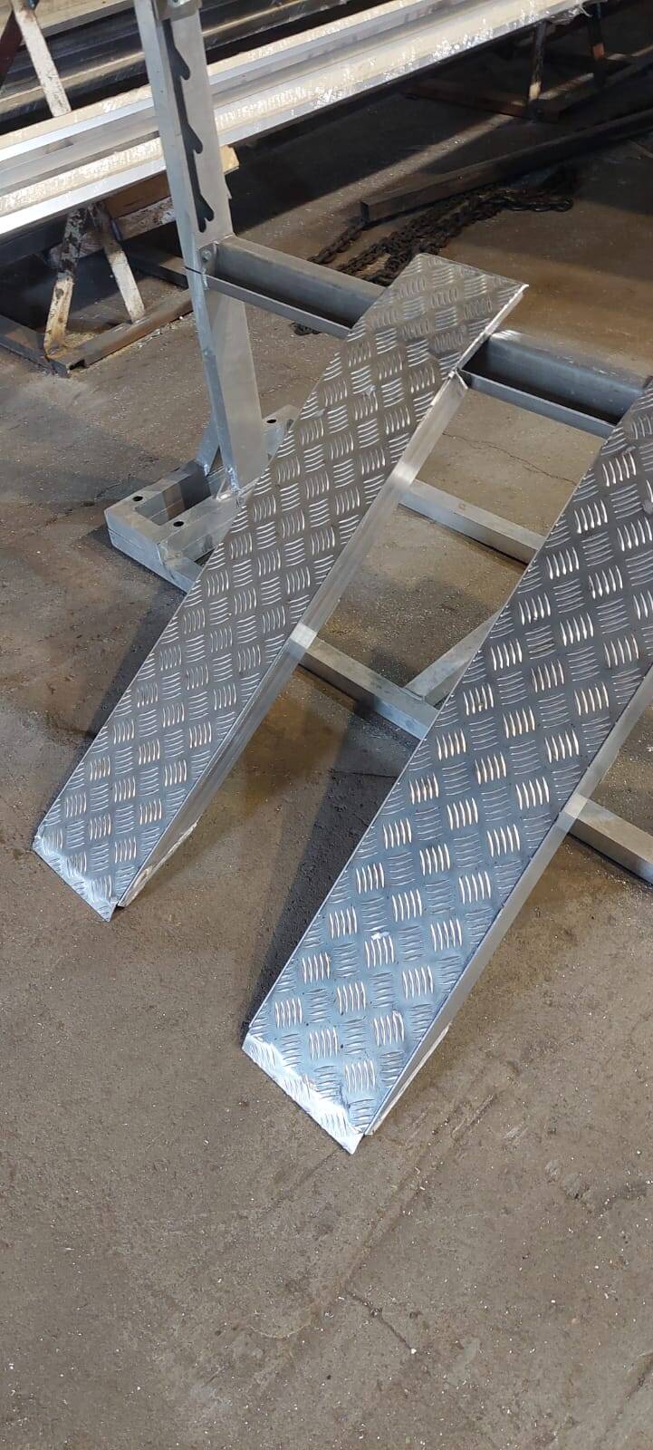 Сходни алюминиевые для заезда погрузчика, мини экскаватора  в Москве фото 3 Транспорт Москва