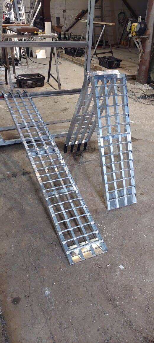 Сходни (аппарели) из алюминия для погрузки техники 1300 кг/на пару  в Москве фото 4 Транспорт Москва