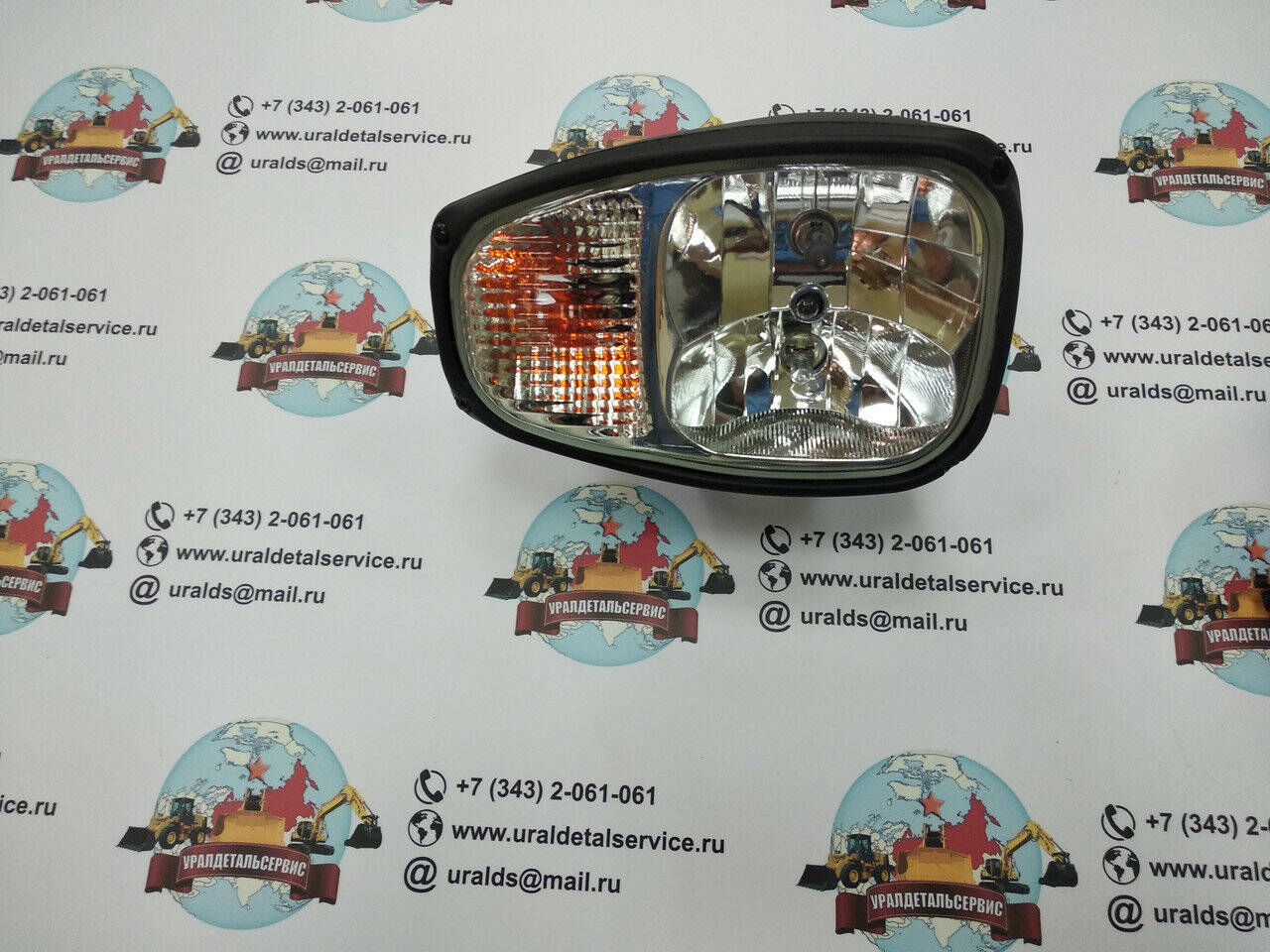 Фара основного освещения UDS-004 (Volvo, JCB, Hidromek, Terex) Заднее крепление в Екатеринбурге фото 3 Транспорт Екатеринбург
