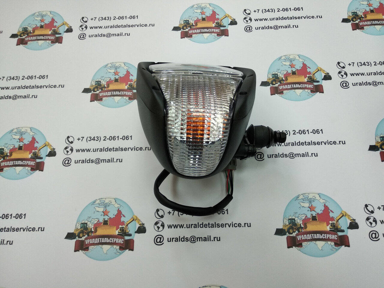 Фара основного освещения UDS-005 (CAT, Terex) Нижнее крепление в Екатеринбурге фото 6 Транспорт Екатеринбург