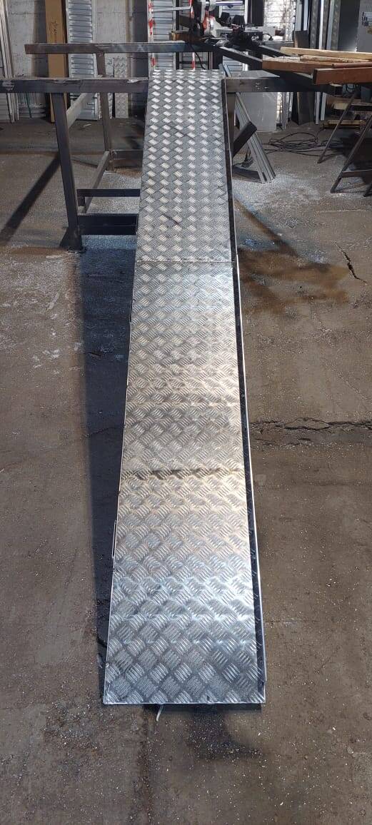 Аппарель GKA 350.45/3K с бортами Грузоподъёмность до 1000 кг/на пару  в Москве фото 3 Транспорт Москва