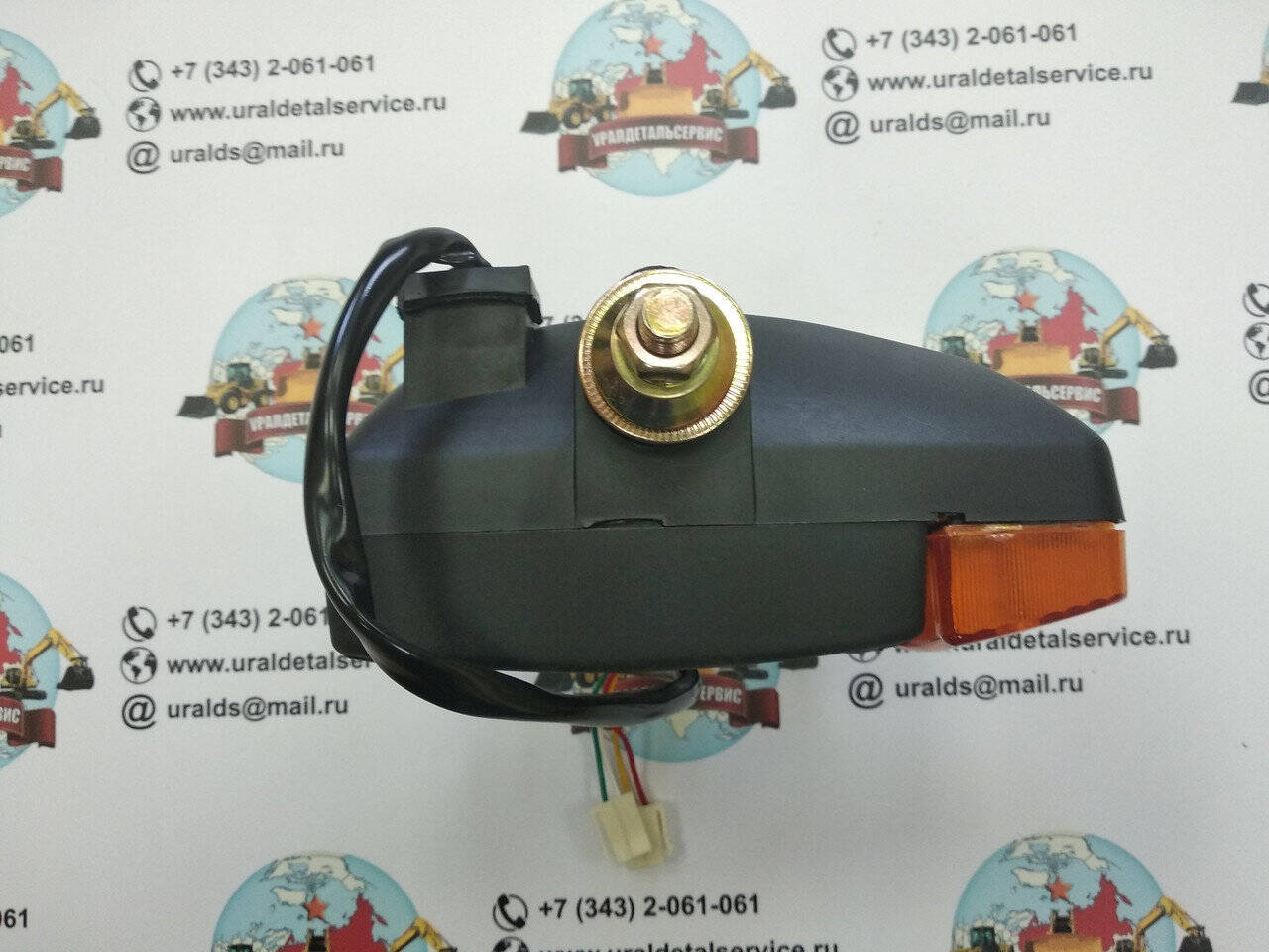 Фара основного освещения UDS-011 (без габарита) в Екатеринбурге фото 2 Транспорт Екатеринбург Фара основного освещения UDS-011 (без габарита) в Екатеринбурге фото 2 Транспорт Екатеринбург