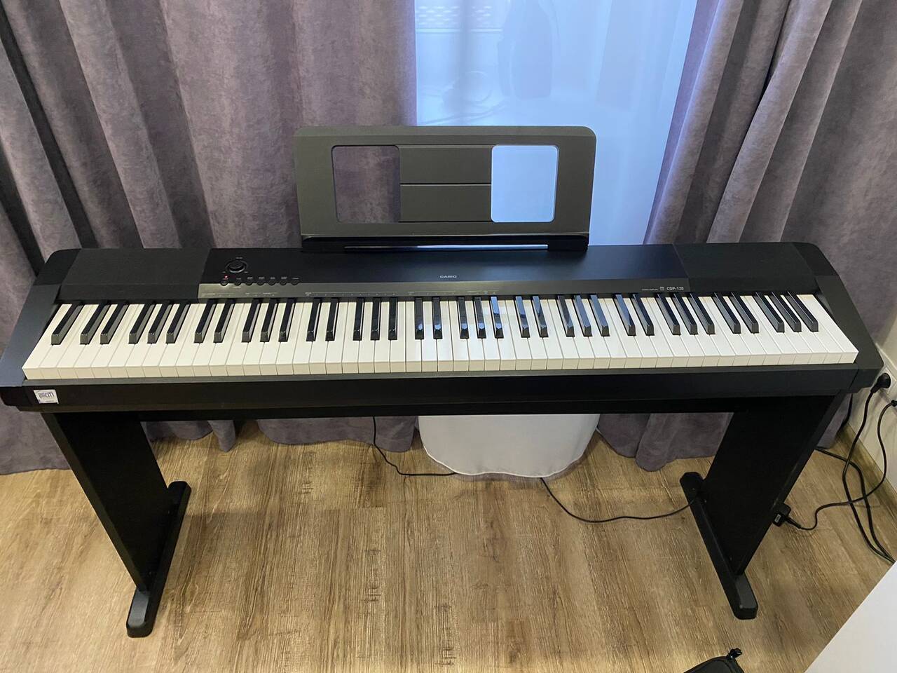 Цифровые пианино, электронные барабанные установки, гитары в аренду в Москве фото 2 Увлечения и отдых Москва