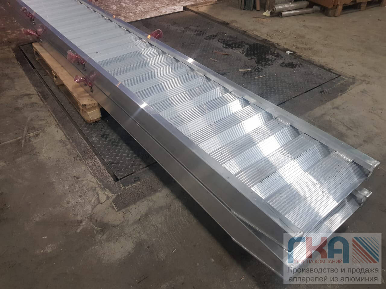 Аппарели грузоподъёмность 400.50/100 Грузоподъёмность 7000 кг/на пару  в Москве фото 2 Транспорт Москва