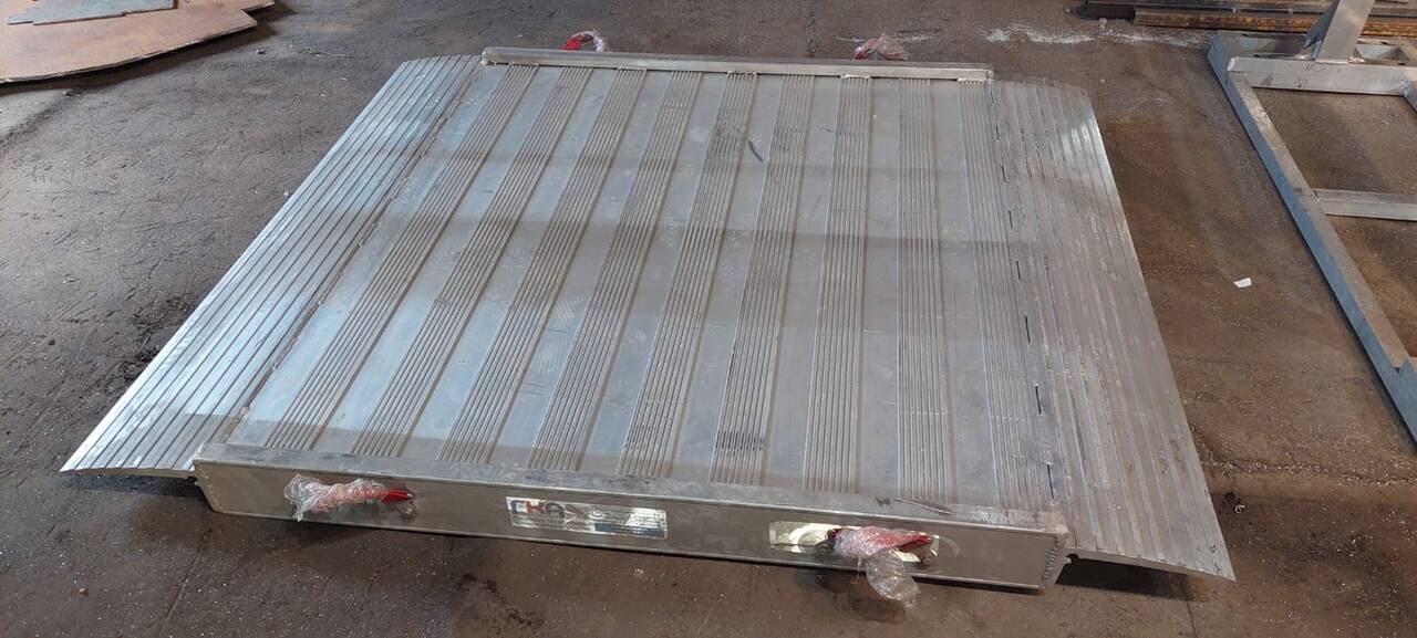 Аппарели ГКА 300.30/3SK Грузоподъёмность 800 кг/на пару в Москве фото 1 Транспорт Москва