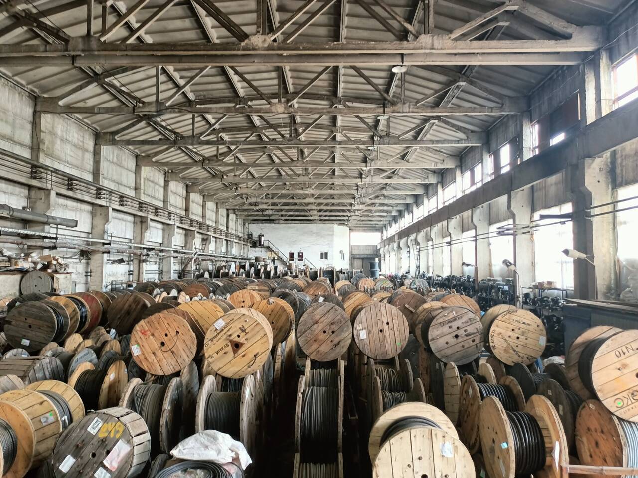 Купим кабель/провод с хранения, неликвиды, остатки, новый.