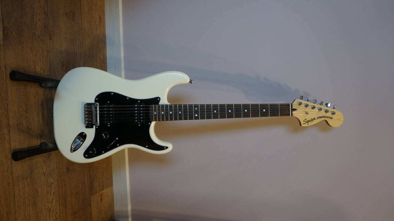 Fender Squier affinity 2021 stratocaster HH