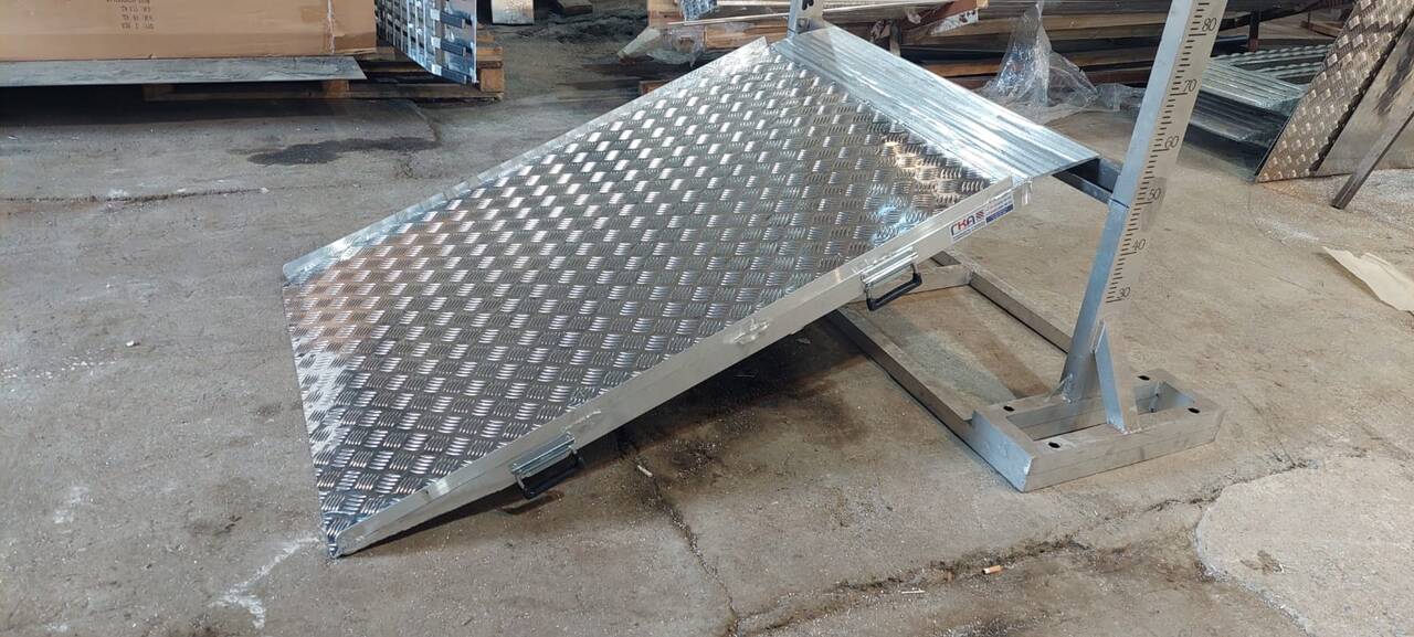 Мост погрузочный ГКА 150.100/3KM   в Санкт-Петербурге фото 3 Транспорт Санкт-Петербург