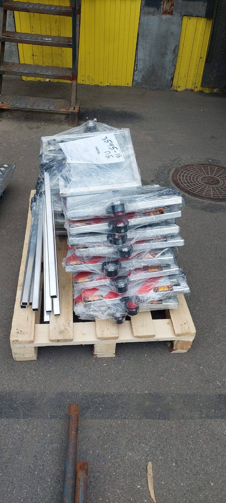 Негабаритный груз знак  в Санкт-Петербурге фото 2 Транспорт Санкт-Петербург