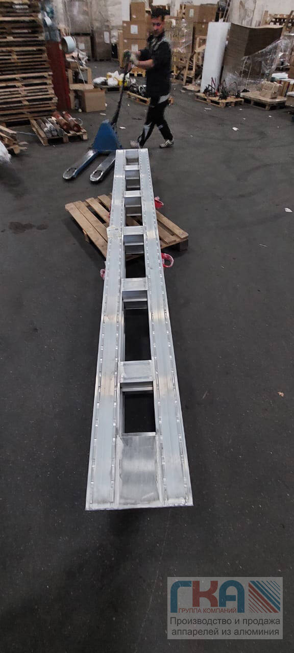 Сходни алюминиевые для техники до 5 тонн  в Санкт-Петербурге фото 5 Транспорт Санкт-Петербург