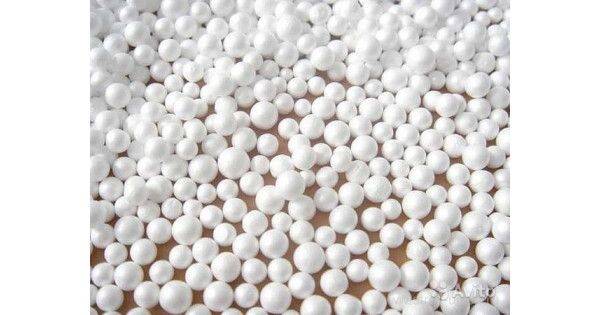 Шарики пенопласта для ремонта кресла мешка Шарики пенопласта для ремонта кресла мешка