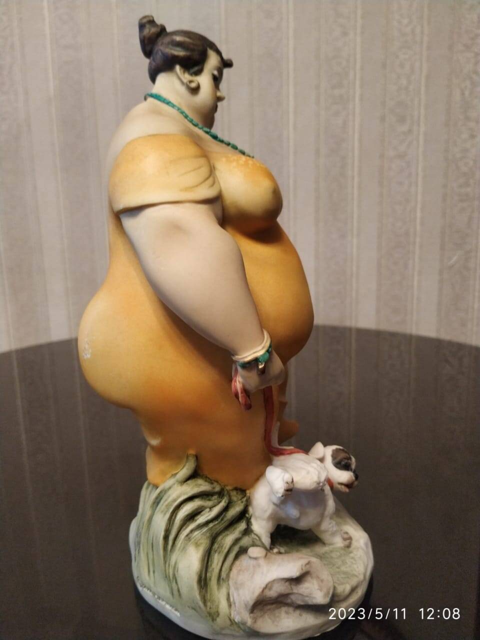 Каподимонте, пышка статуэтка Дама с собачкой Флоренс, Армани в Санкт-Петербурге фото 3 Для дома и дачи Санкт-Петербург Каподимонте, пышка статуэтка Дама с собачкой Флоренс, Армани в Санкт-Петербурге фото 3 Для дома и дачи Санкт-Петербург