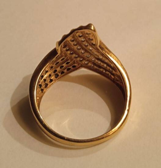 Золотое кольцо с чёрными и белыми бриллиантами в Санкт-Петербурге фото 4 Личные вещи Санкт-Петербург Золотое кольцо с чёрными и белыми бриллиантами в Санкт-Петербурге фото 4 Личные вещи Санкт-Петербург