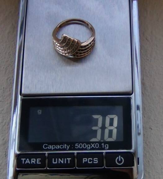 Золотое кольцо с чёрными и белыми бриллиантами в Санкт-Петербурге фото 2 Личные вещи Санкт-Петербург Золотое кольцо с чёрными и белыми бриллиантами в Санкт-Петербурге фото 2 Личные вещи Санкт-Петербург