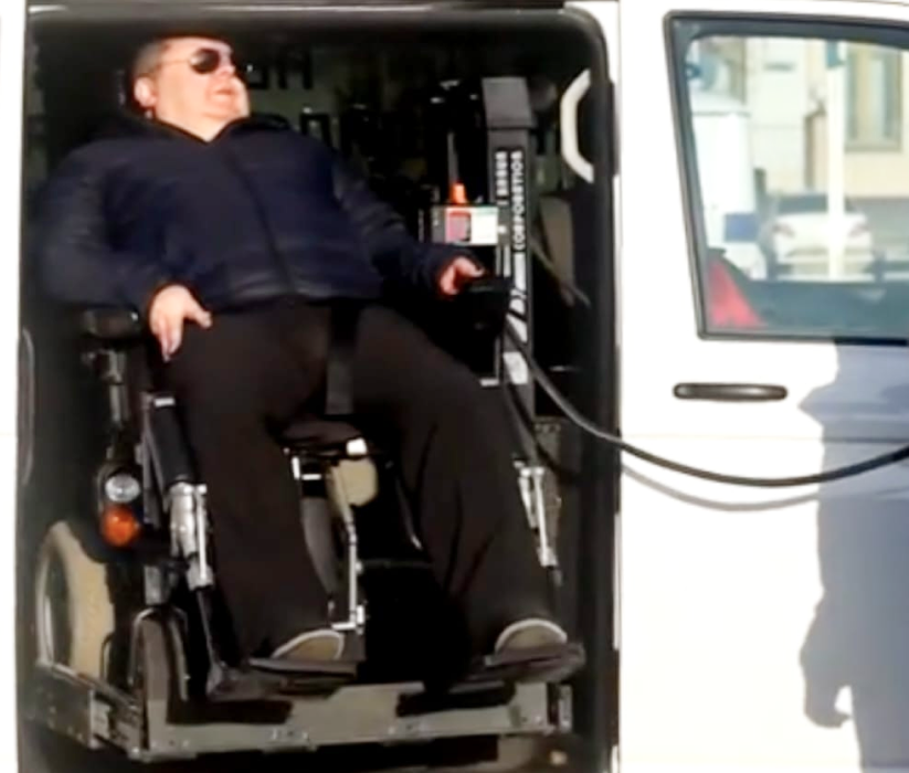 Трансфер инвалидов-колясочников в их собственном кресле в Краснодаре фото 6 Услуги Краснодар