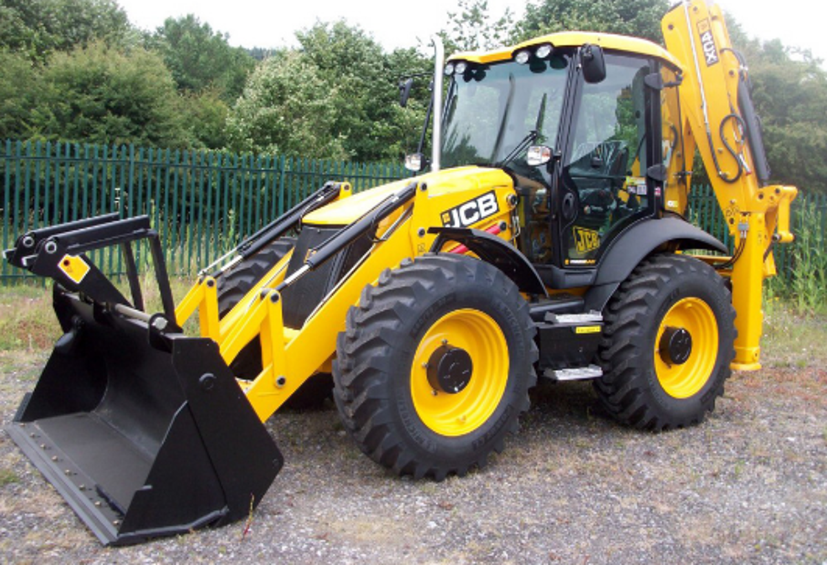 Аренда экскаватора погрузчика в день обращения  в Санкт-Петербурге фото 1 Транспорт Санкт-Петербург