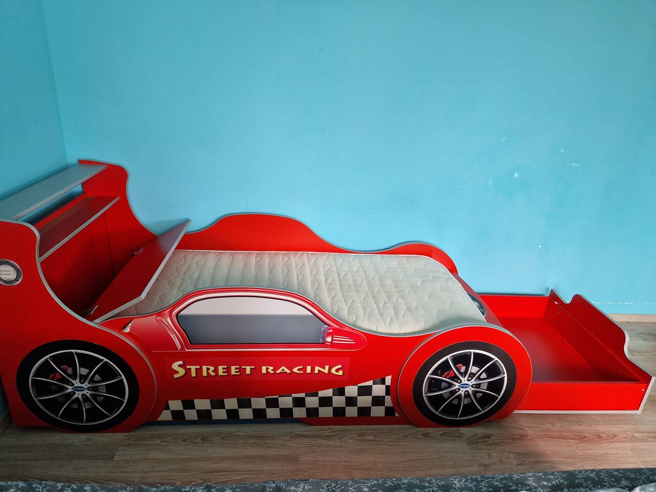 Детская кровать от 3 лет с матрасом бу