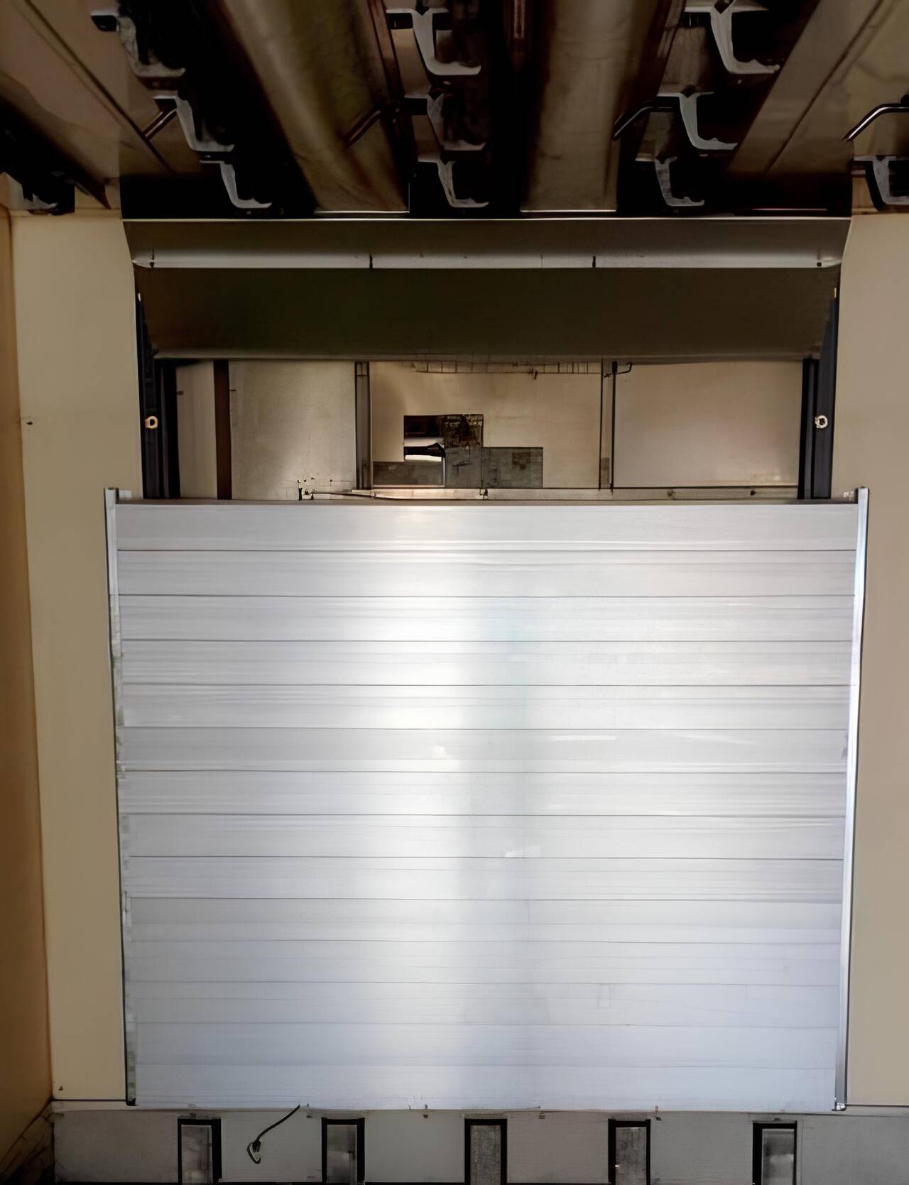 Ремонт передней стенки полуприцеп реф Kogel любые в Москве фото 6 Услуги Москва