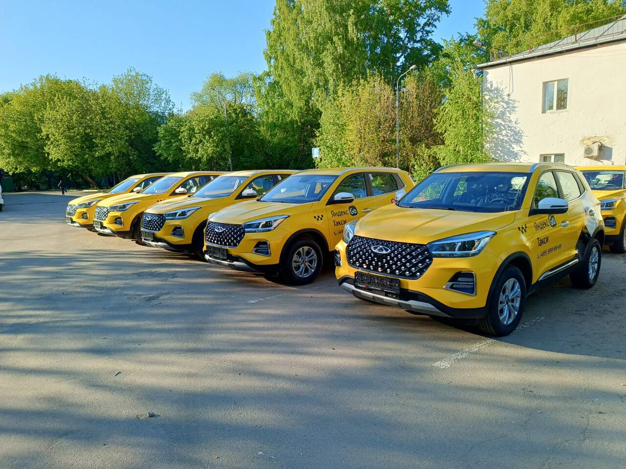 Аренда авто под такси Москвич 3,Чери 4 без пробега, выкуп в Москве фото 2 Услуги Москва Аренда авто под такси Москвич 3,Чери 4 без пробега, выкуп в Москве фото 2 Услуги Москва