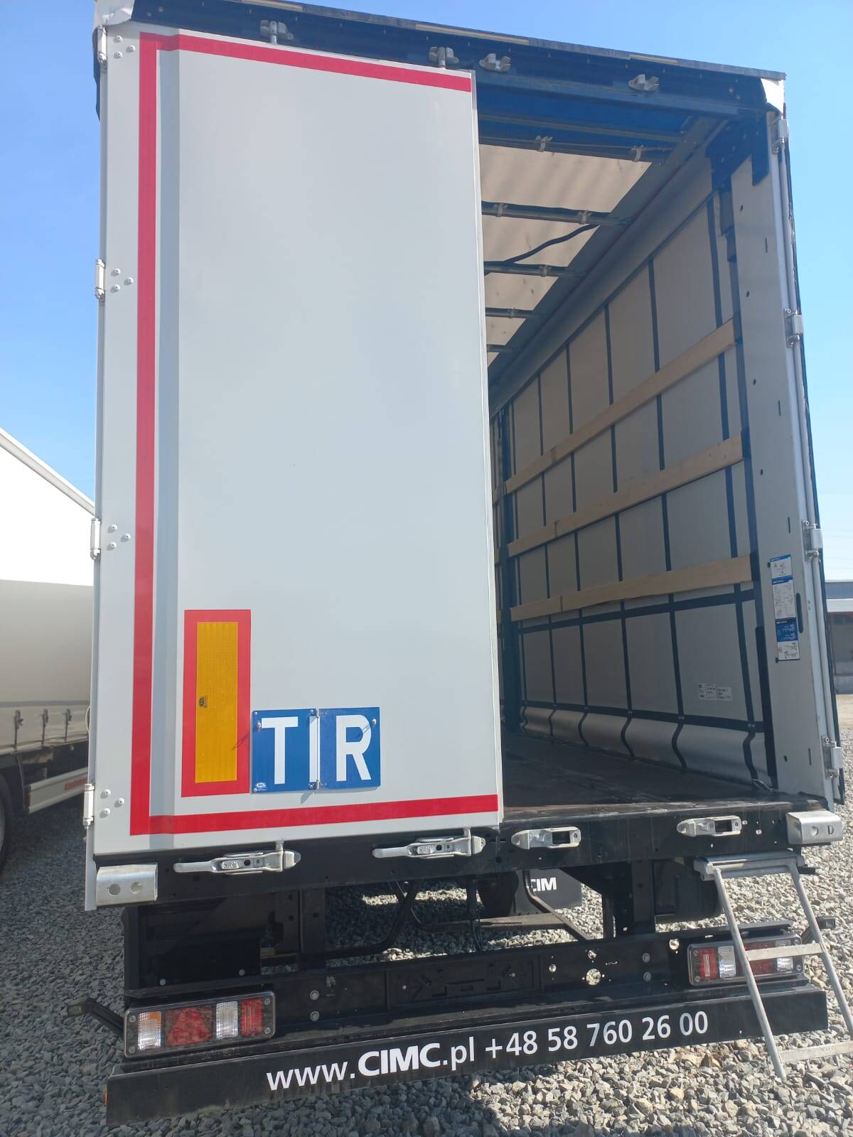 Шторный полуприцеп в Екатеринбурге фото 2 Транспорт Екатеринбург