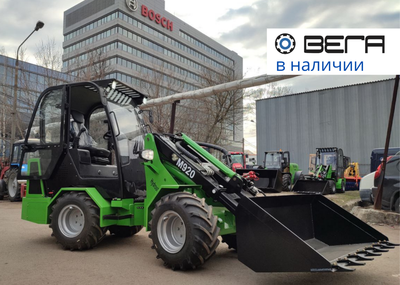 Мини-погрузчик STEEL CAMEL M920 Мини-погрузчик STEEL CAMEL M920