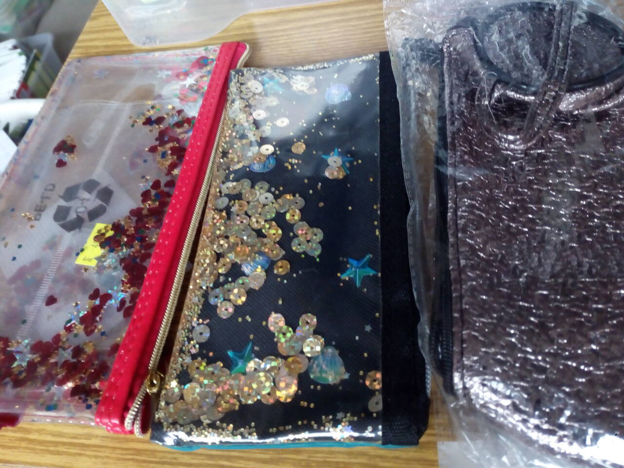 Канцтовары  мелким  оптом в Москве фото 3 Личные вещи Москва